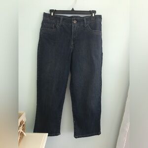 Women’s Size 10 Sonoma Capri Jeans